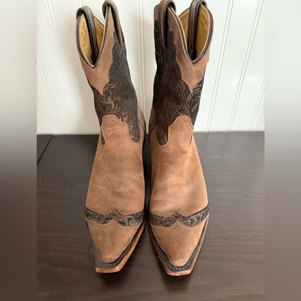Brown Western Ankle Boots with Embossed Shaft